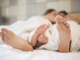 Przedstawiający znakomitą ofertę piżamy męskie sklep warszawa