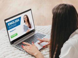 Szkoła językowa online czy stacjonarna